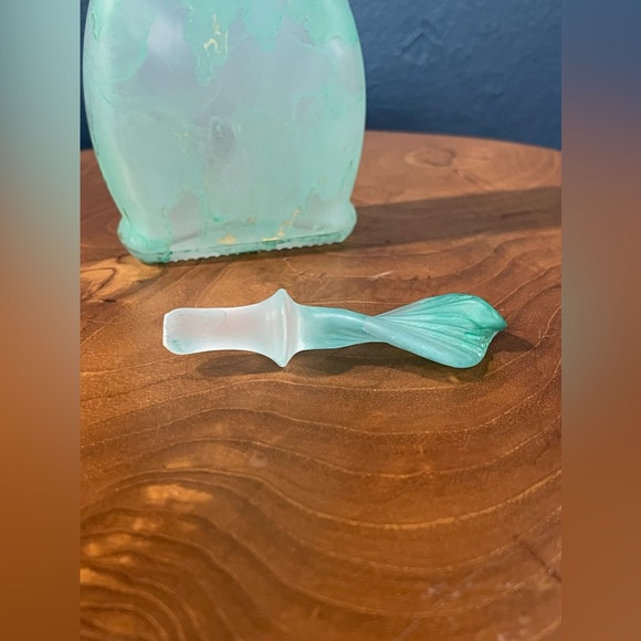 Creazioni Silvestri Arte Murano Crystal Made in Italy Green Hold Perfume Bottle - Picture 7 of 8